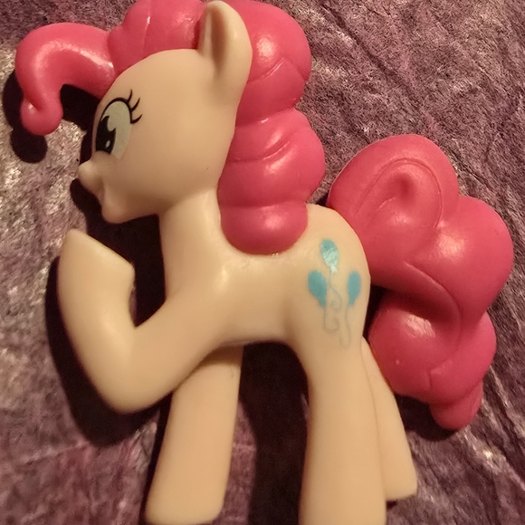Vintage 1 Inch My Little Pony Figurine Set - Picture 3 of 5